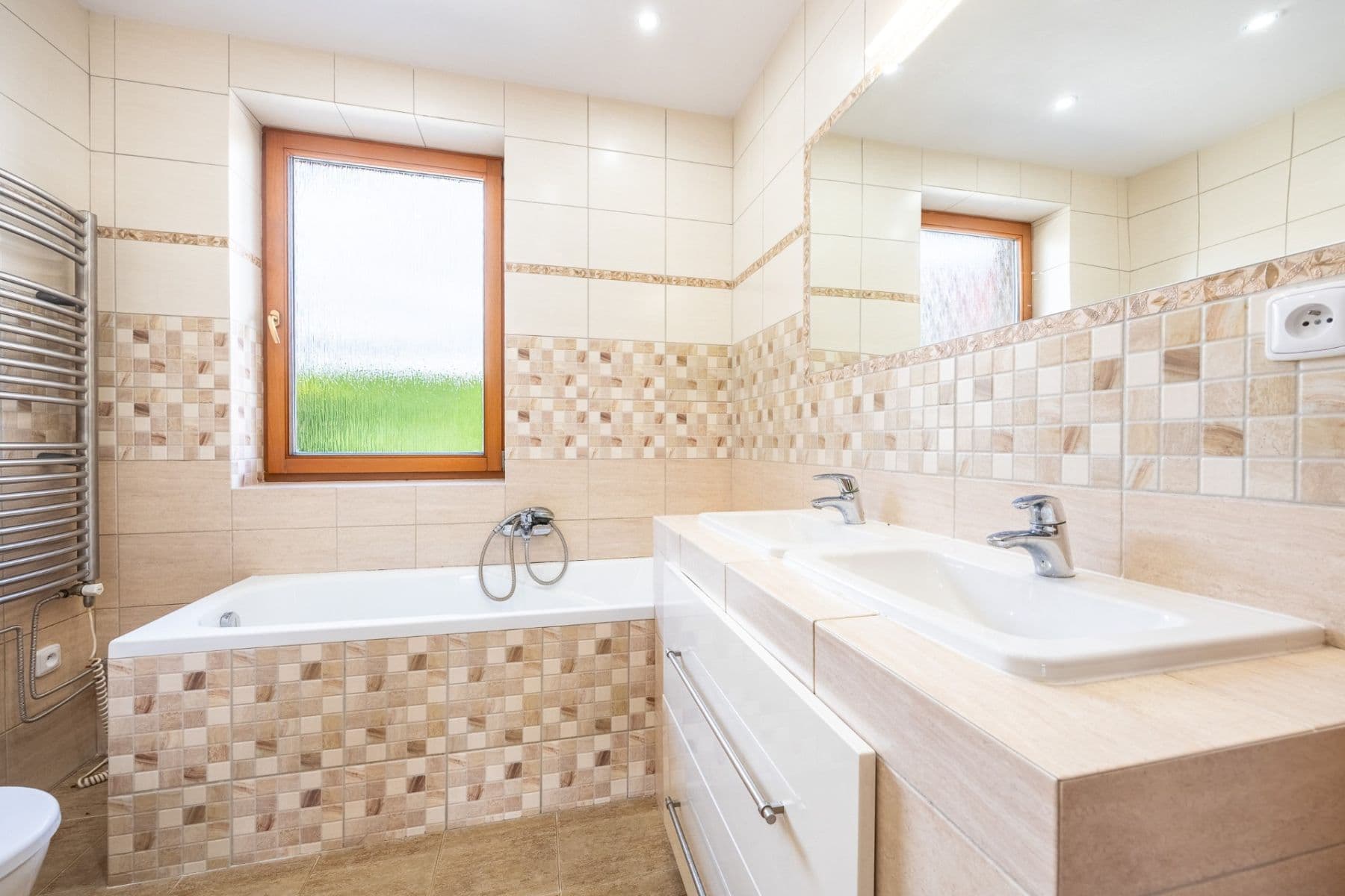 Prodej domu 122 m², pozemek 3.901 m², U brůdku, Lužná, Středočeský kraj Prodej domu 122 m², pozemek 3.901 m², U brůdku, Lužná, Středočeský kraj