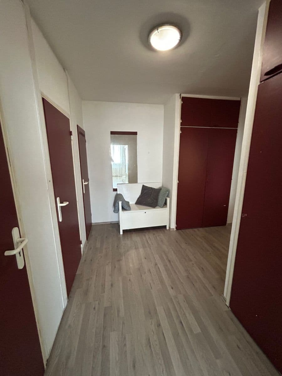 Pronájem bytu 1+kk 55 m², Poznaňská, Praha, Praha Pronájem bytu 1+kk 55 m², Poznaňská, Praha, Praha