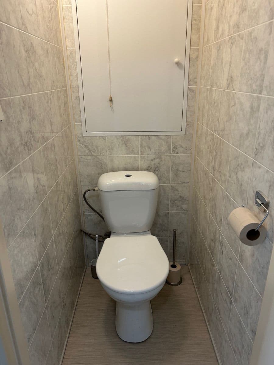 Pronájem bytu 1+kk 55 m², Poznaňská, Praha, Praha Pronájem bytu 1+kk 55 m², Poznaňská, Praha, Praha
