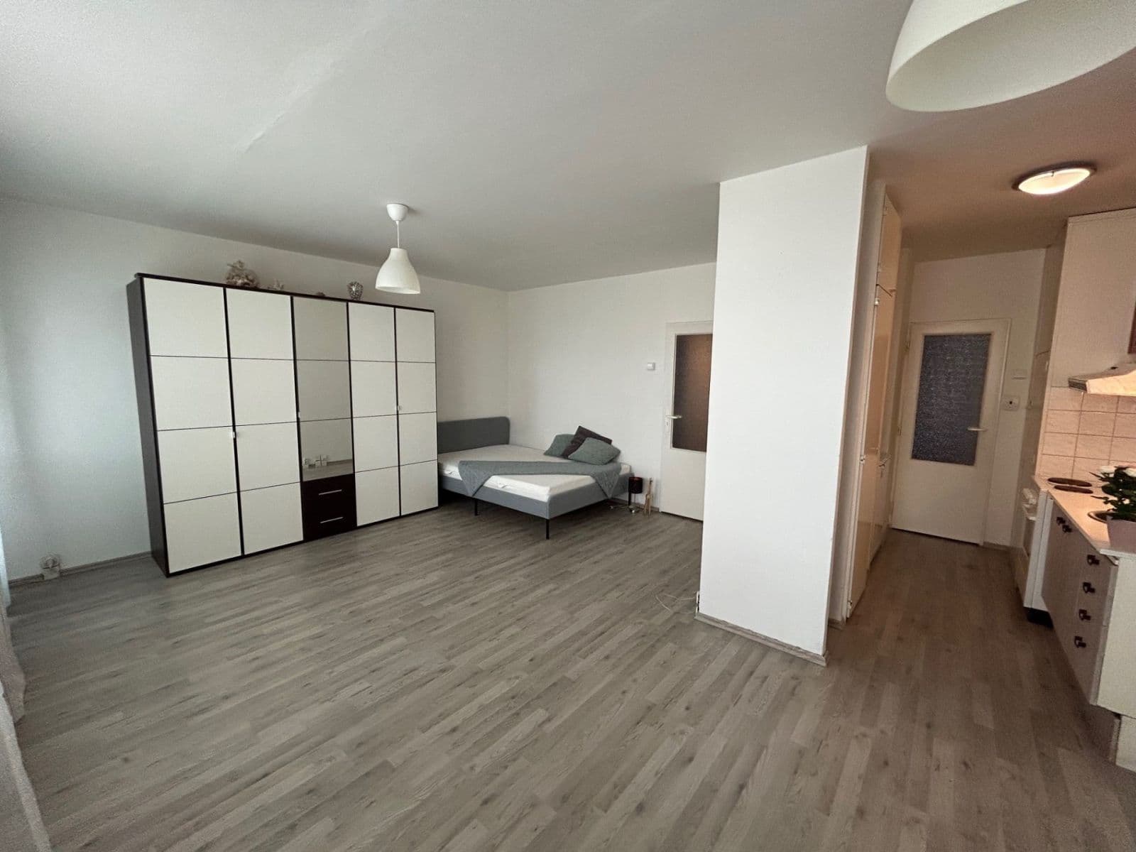 Pronájem bytu 1+kk 55 m², Poznaňská, Praha, Praha Pronájem bytu 1+kk 55 m², Poznaňská, Praha, Praha