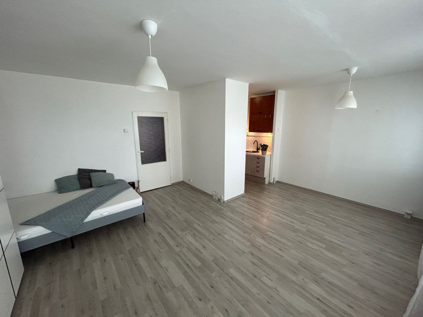 Pronájem bytu 1+kk 55 m², Poznaňská, Praha, Praha Pronájem bytu 1+kk 55 m², Poznaňská, Praha, Praha