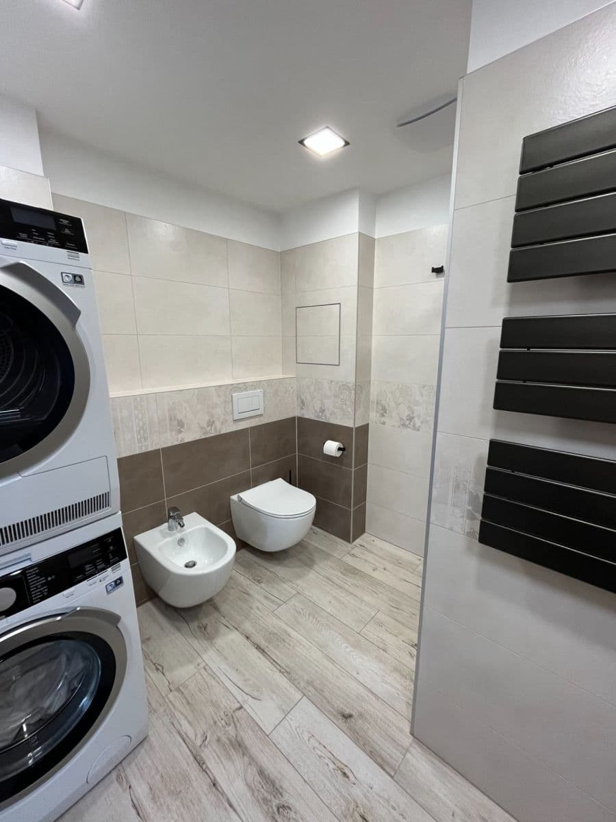 Pronájem bytu 3+kk 68 m², Březinky, Nové Město nad Metují, Královéhradecký kraj Pronájem bytu 3+kk 68 m², Březinky, Nové Město nad Metují, Královéhradecký kraj