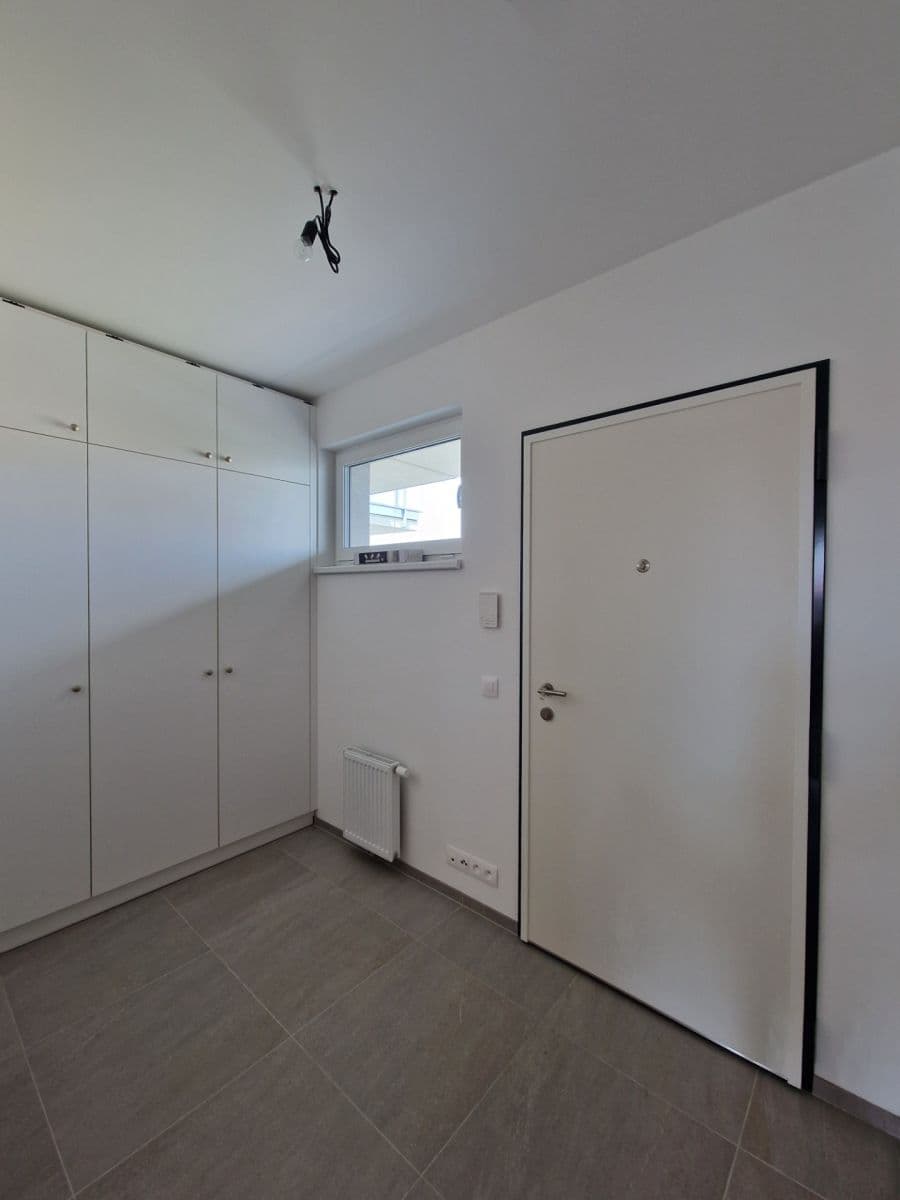 Pronájem bytu 1+kk 39 m², Milánská, Praha, Praha Pronájem bytu 1+kk 39 m², Milánská, Praha, Praha