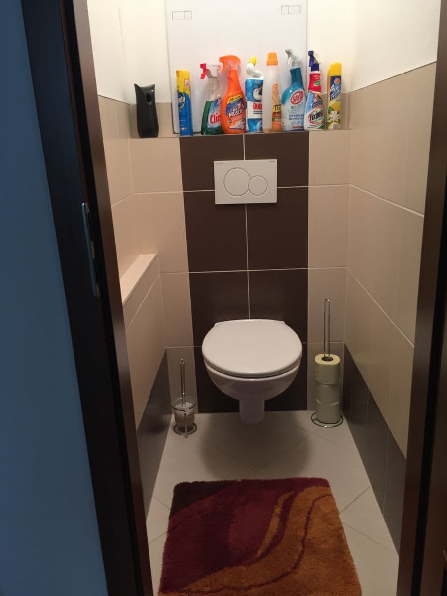 Pronájem bytu 3+1 75 m², Hrdinů, Liberec, Liberecký kraj Pronájem bytu 3+1 75 m², Hrdinů, Liberec, Liberecký kraj