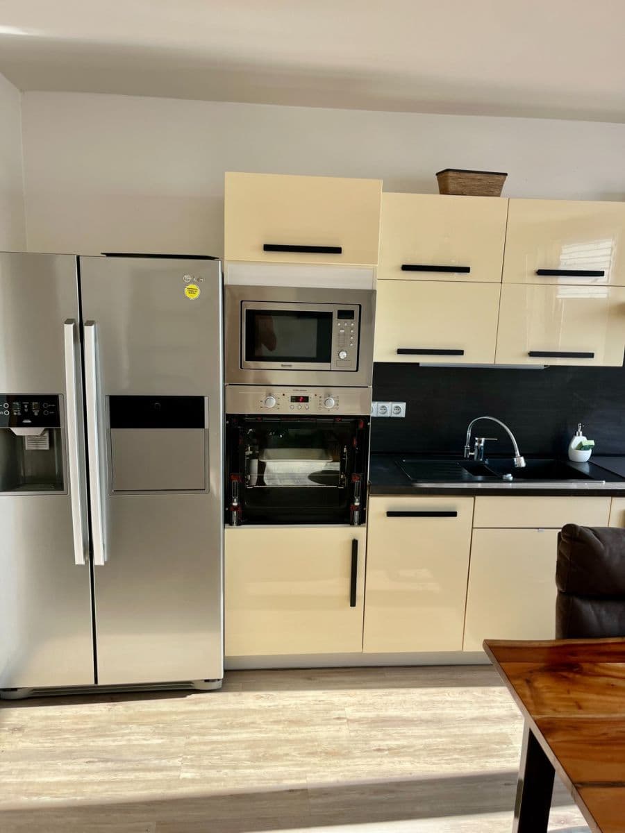 Pronájem bytu 4+kk 81 m², Písečná, Praha, Praha Pronájem bytu 4+kk 81 m², Písečná, Praha, Praha