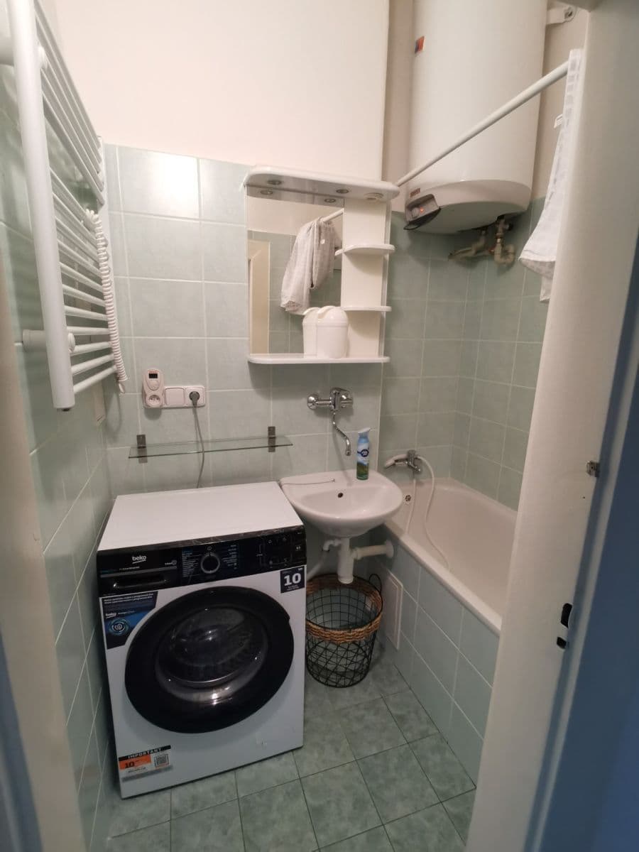 Pronájem bytu 1+1 40 m², Na Míčánkách, Praha, Praha Pronájem bytu 1+1 40 m², Na Míčánkách, Praha, Praha