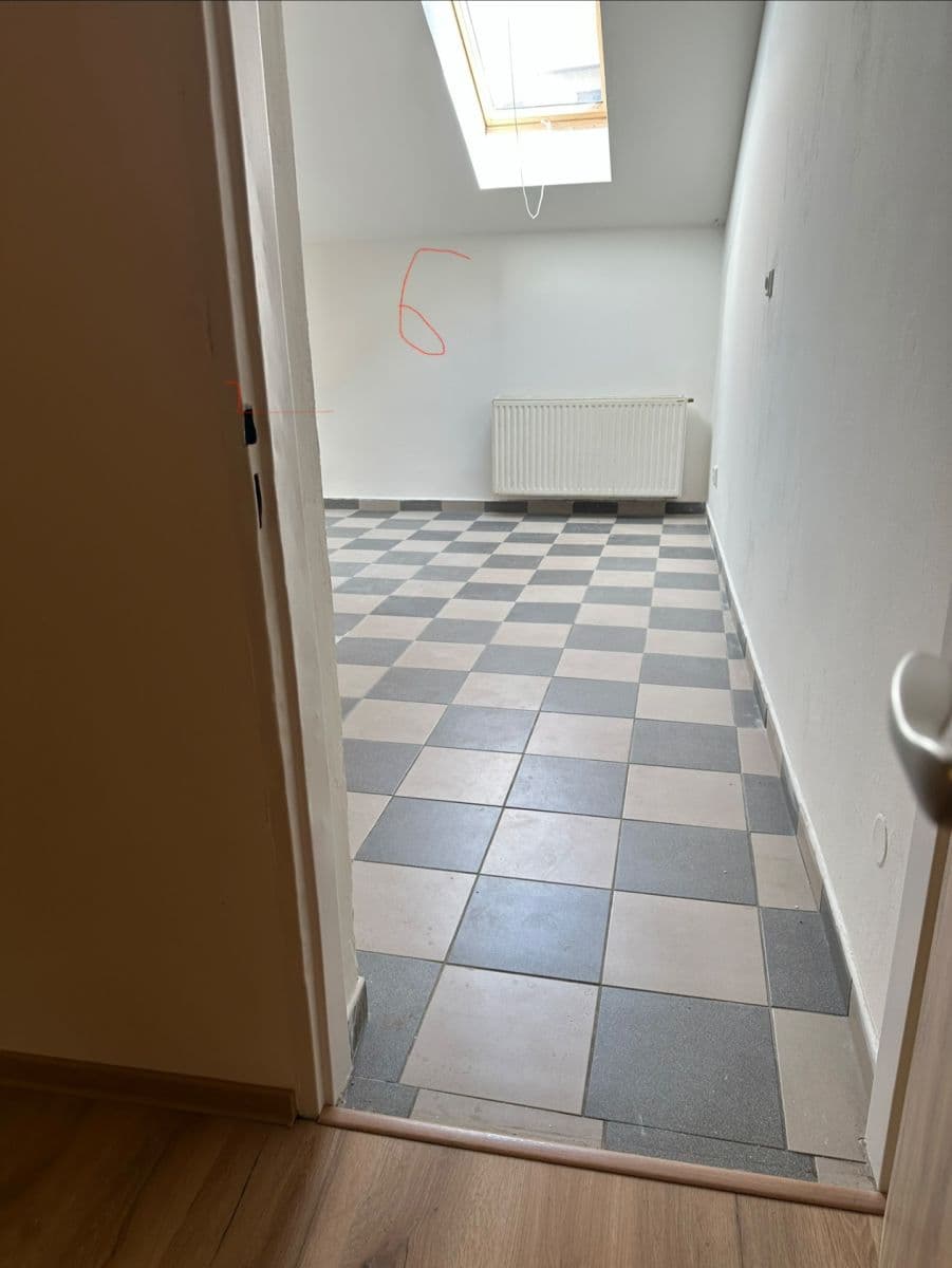 Pronájem bytu 1+1 47 m², 1. května, Rosice, Jihomoravský kraj Pronájem bytu 1+1 47 m², 1. května, Rosice, Jihomoravský kraj