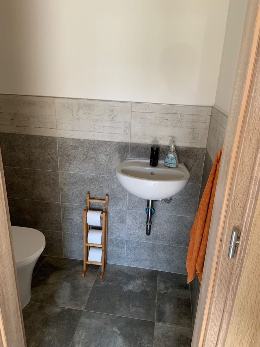 Prodej domu 84 m², pozemek 1.114 m², Újezd, Středočeský kraj Prodej domu 84 m², pozemek 1.114 m², Újezd, Středočeský kraj