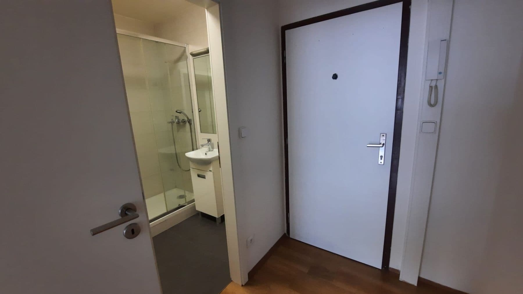 Prodej bytu 1+kk 30 m², Pod Lysinami, Praha, Praha Prodej bytu 1+kk 30 m², Pod Lysinami, Praha, Praha