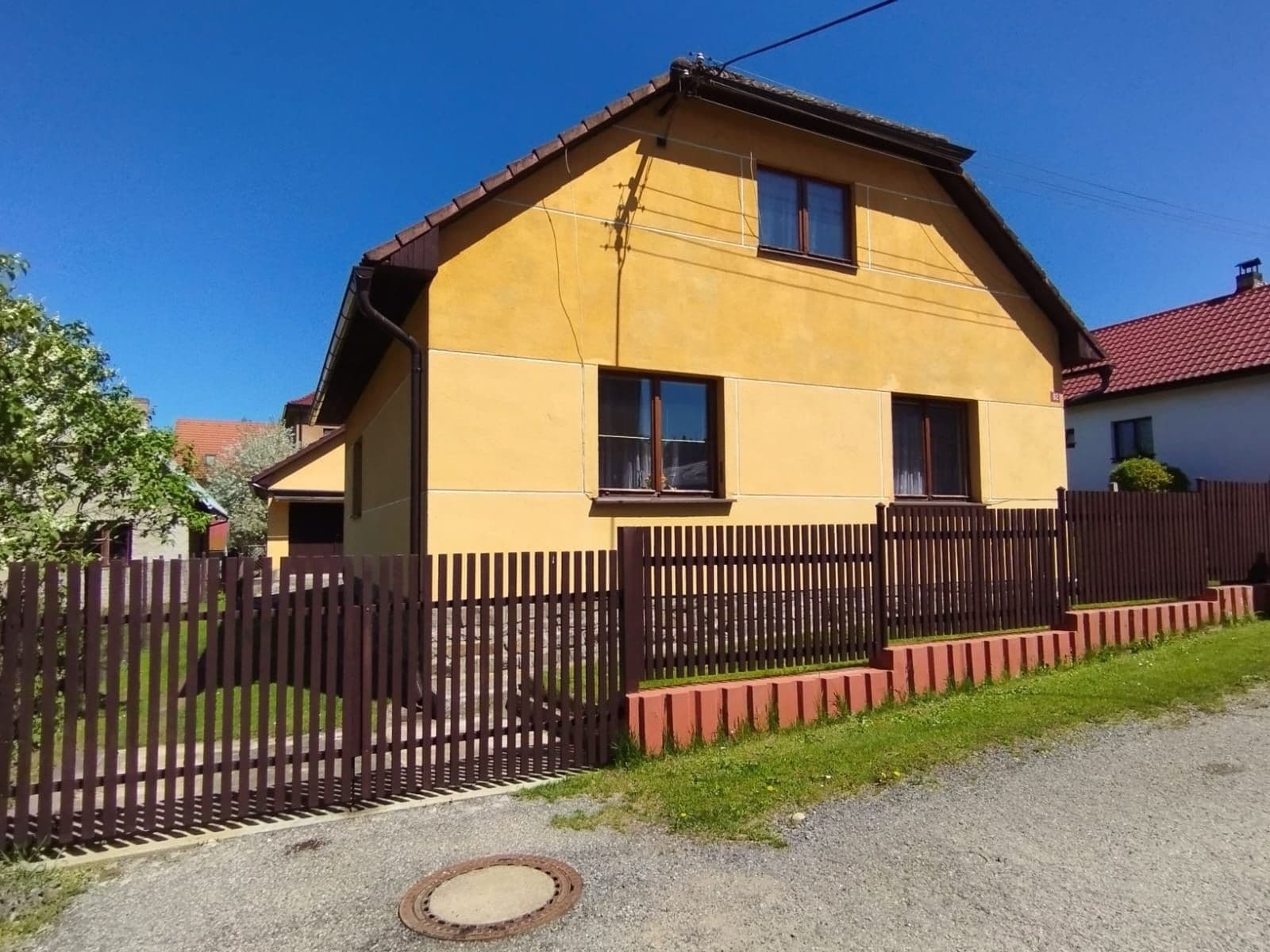 Prodej domu 119 m², pozemek 900 m², Vlastějovice, Středočeský kraj Prodej domu 119 m², pozemek 900 m², Vlastějovice, Středočeský kraj