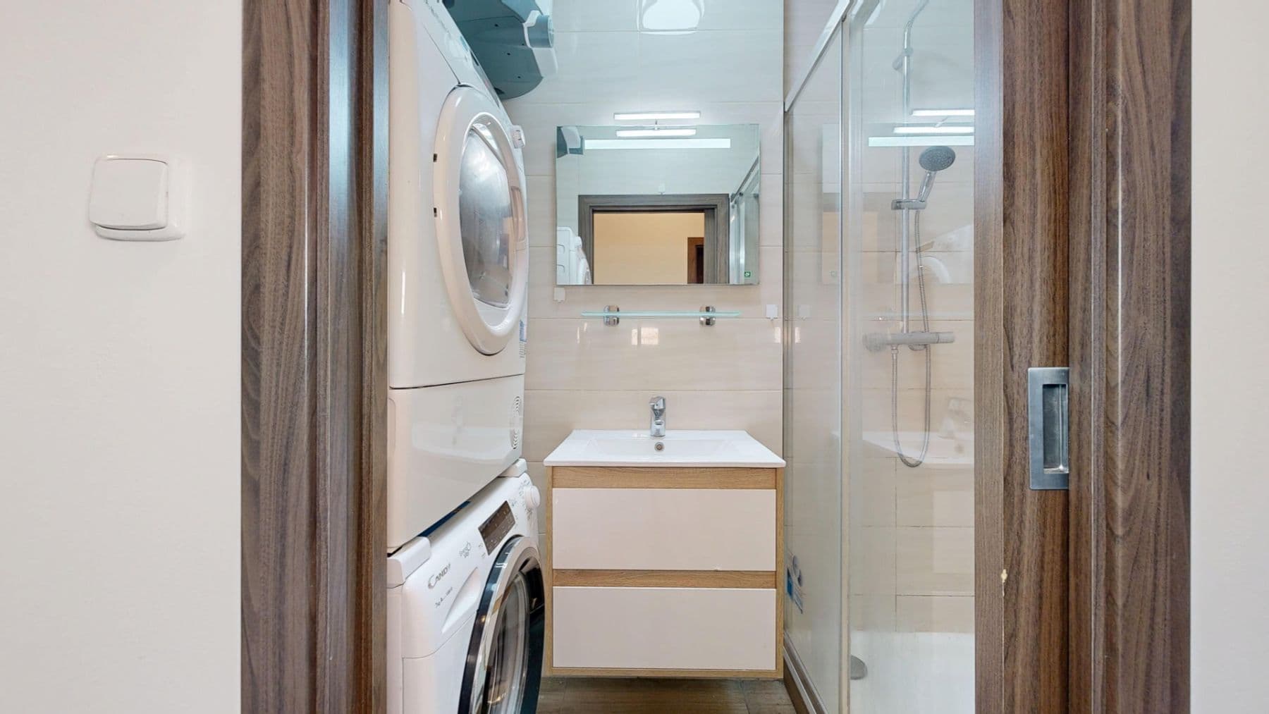 Prodej bytu 2+1 46 m², U Nikolajky, Praha, Praha Prodej bytu 2+1 46 m², U Nikolajky, Praha, Praha