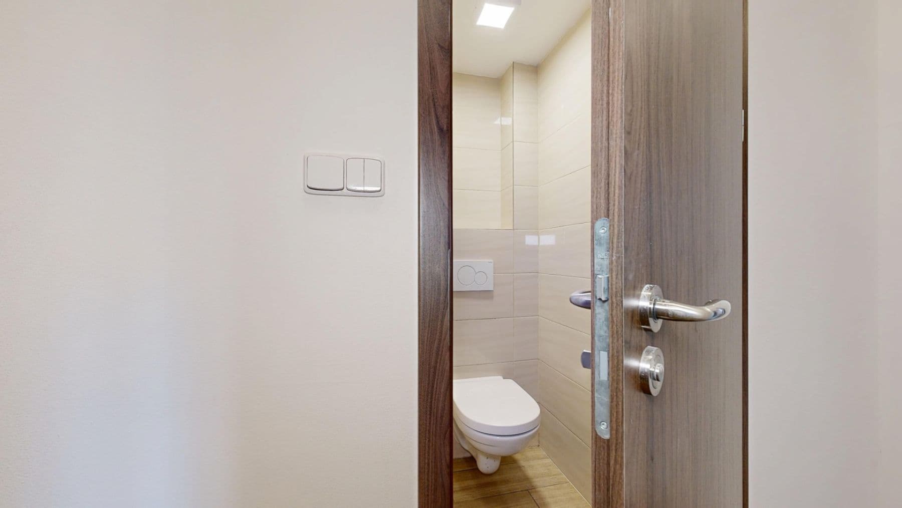 Prodej bytu 2+1 46 m², U Nikolajky, Praha, Praha Prodej bytu 2+1 46 m², U Nikolajky, Praha, Praha