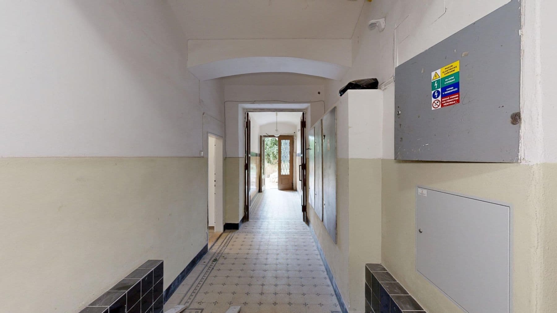 Prodej bytu 2+1 46 m², U Nikolajky, Praha, Praha Prodej bytu 2+1 46 m², U Nikolajky, Praha, Praha