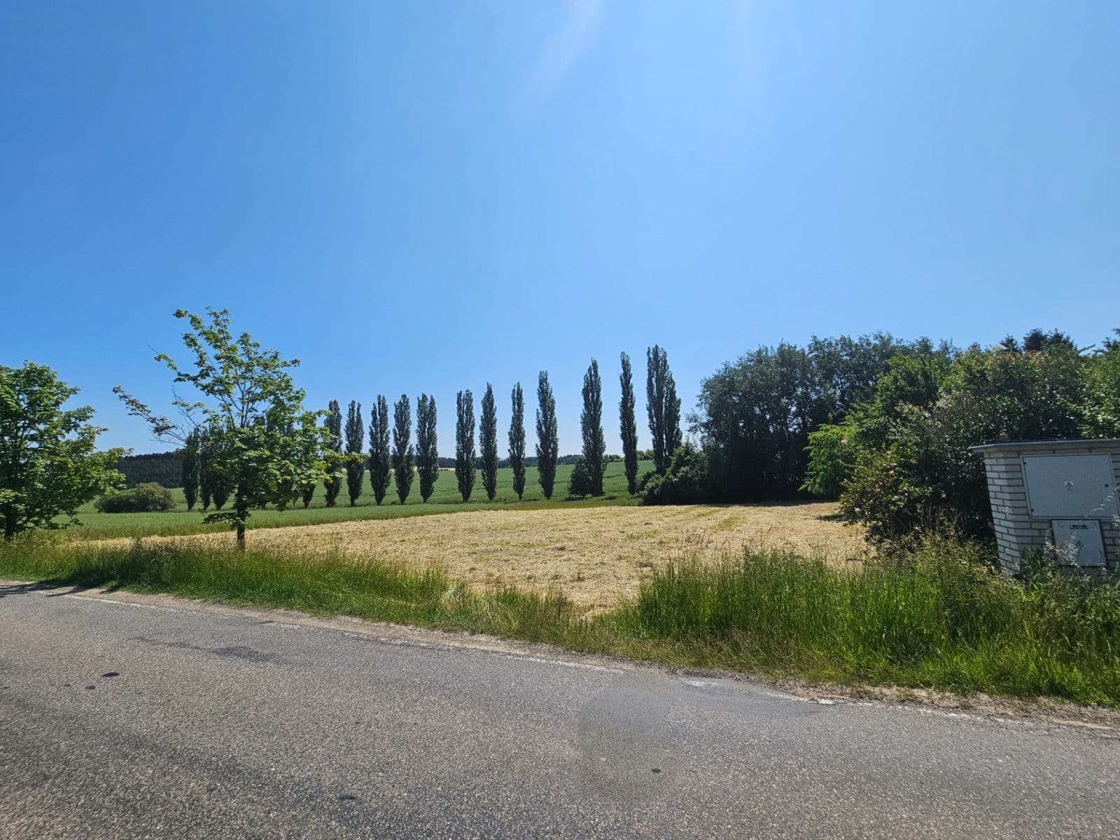 Pronájem pozemku 4.000 m², Kozmice, Středočeský kraj Pronájem pozemku 4.000 m², Kozmice, Středočeský kraj