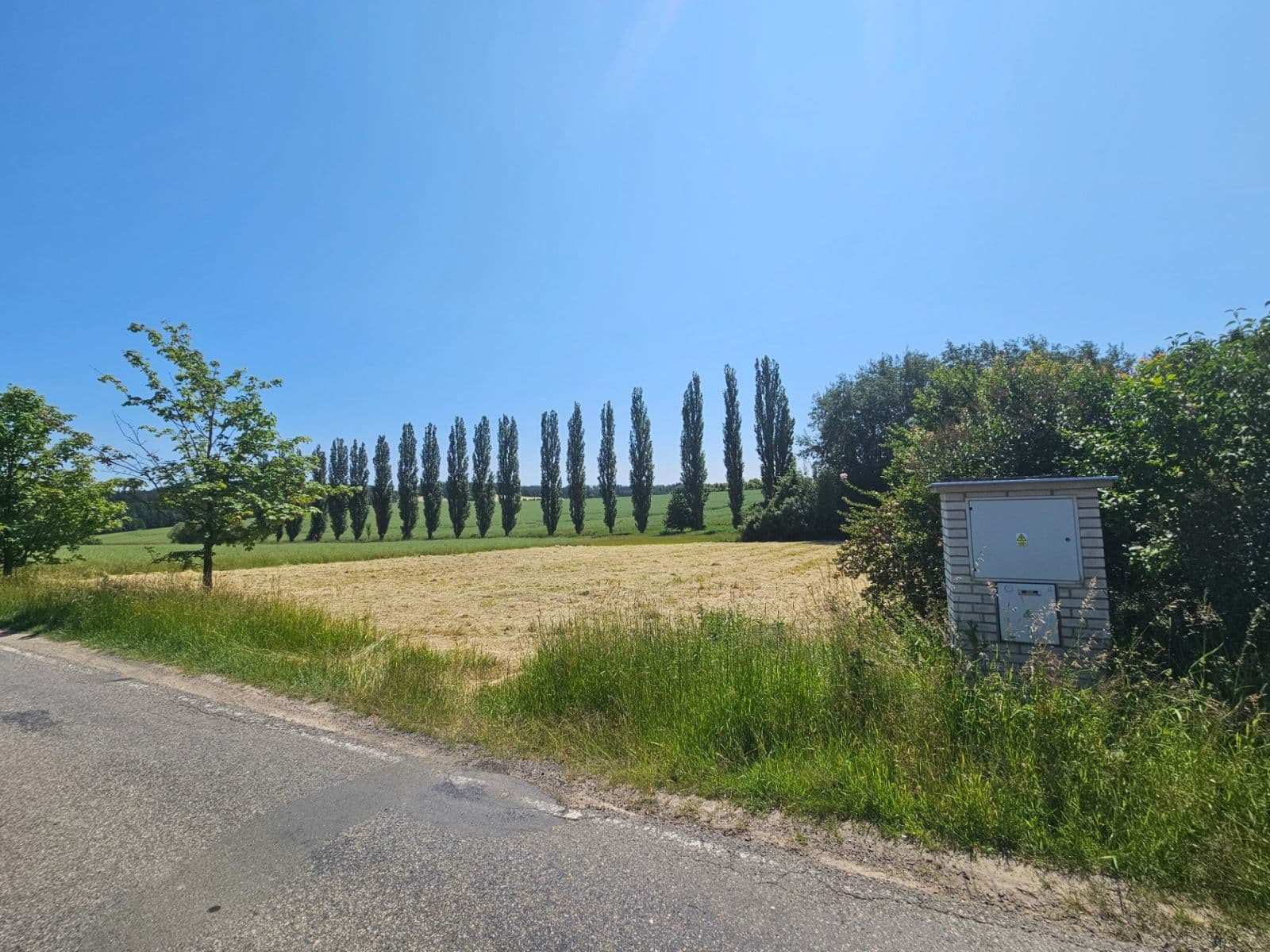 Pronájem pozemku 4.000 m², Kozmice, Středočeský kraj Pronájem pozemku 4.000 m², Kozmice, Středočeský kraj