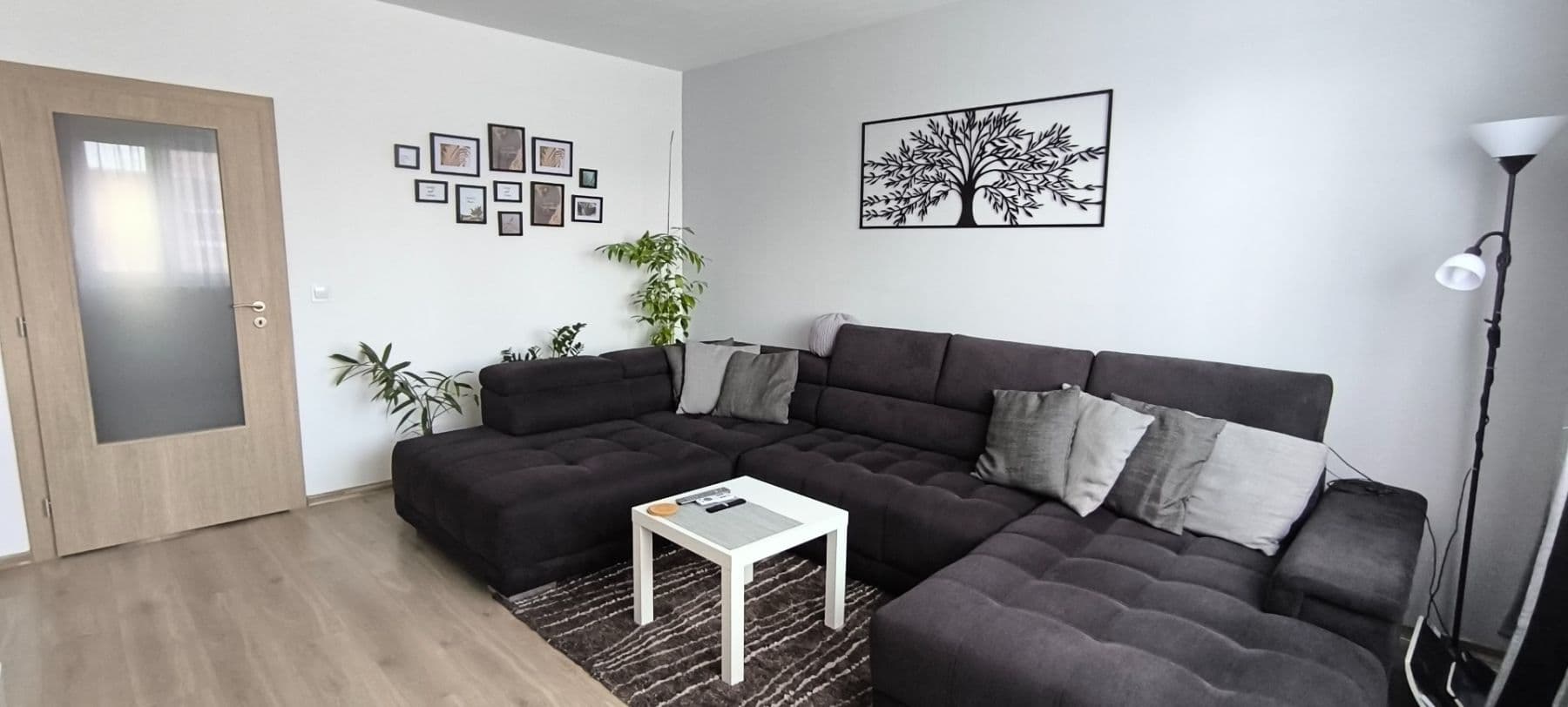 Prodej bytu 4+1 78 m², Jedľová, Vrakuňa, Bratislavský kraj Prodej bytu 4+1 78 m², Jedľová, Vrakuňa, Bratislavský kraj