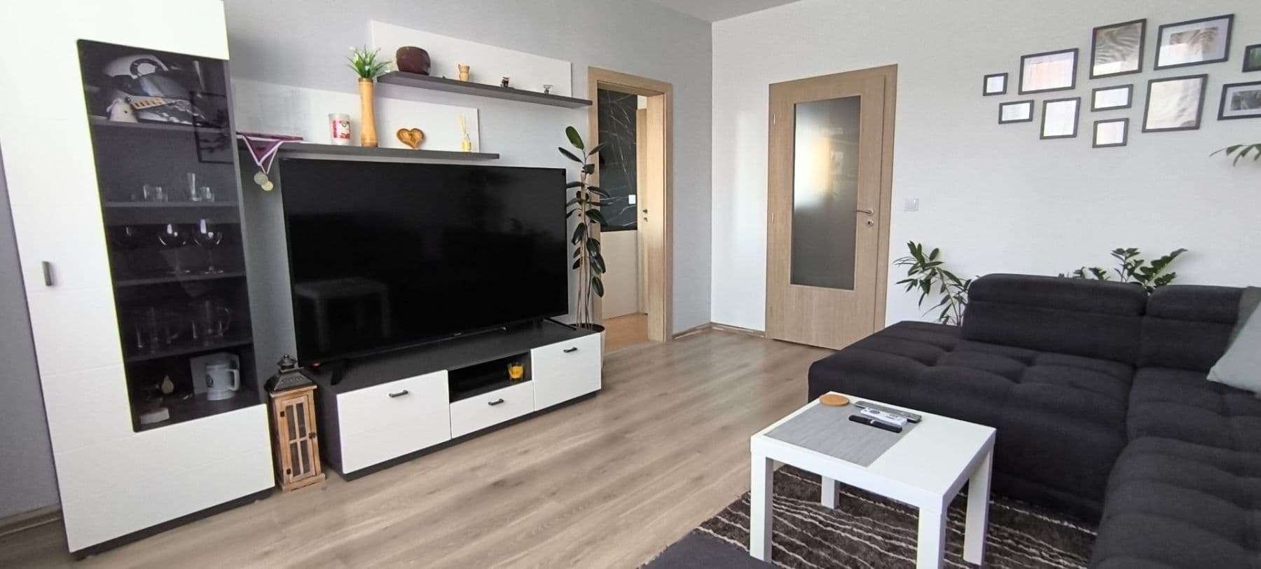 Prodej bytu 4+1 78 m², Jedľová, Vrakuňa, Bratislavský kraj Prodej bytu 4+1 78 m², Jedľová, Vrakuňa, Bratislavský kraj