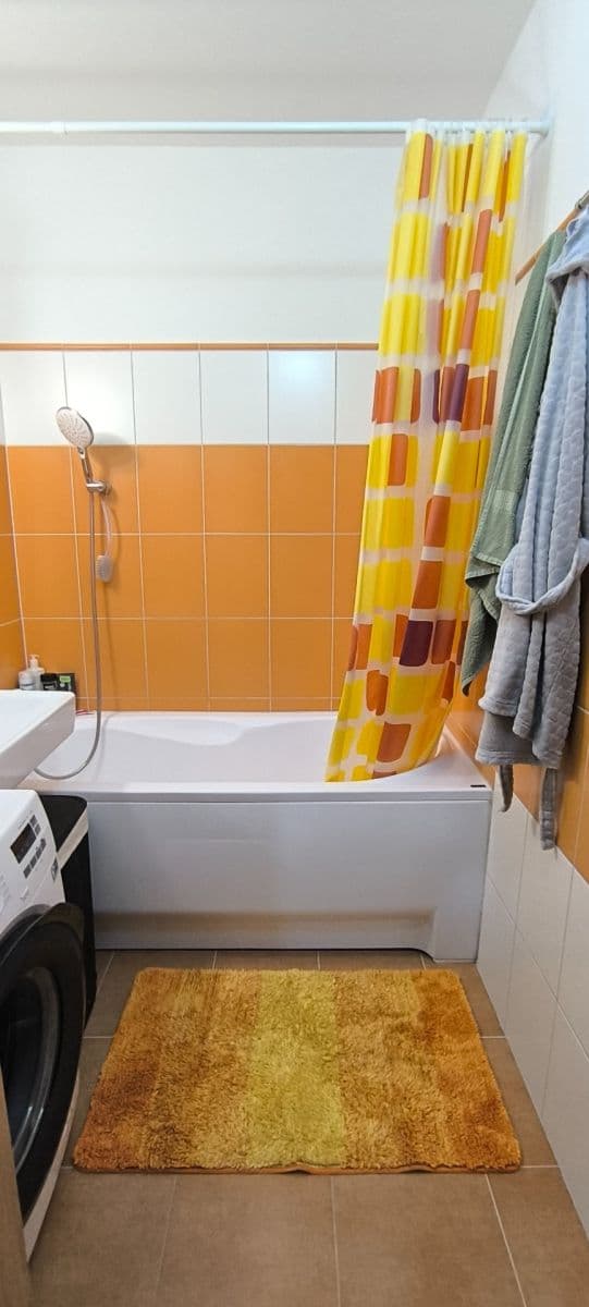 Prodej bytu 4+1 78 m², Jedľová, Vrakuňa, Bratislavský kraj Prodej bytu 4+1 78 m², Jedľová, Vrakuňa, Bratislavský kraj