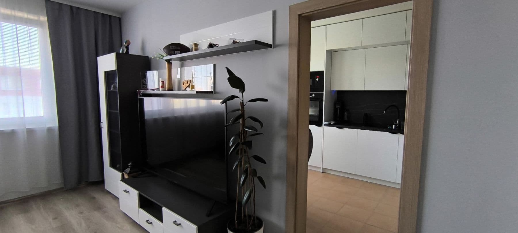 Prodej bytu 4+1 78 m², Jedľová, Vrakuňa, Bratislavský kraj Prodej bytu 4+1 78 m², Jedľová, Vrakuňa, Bratislavský kraj