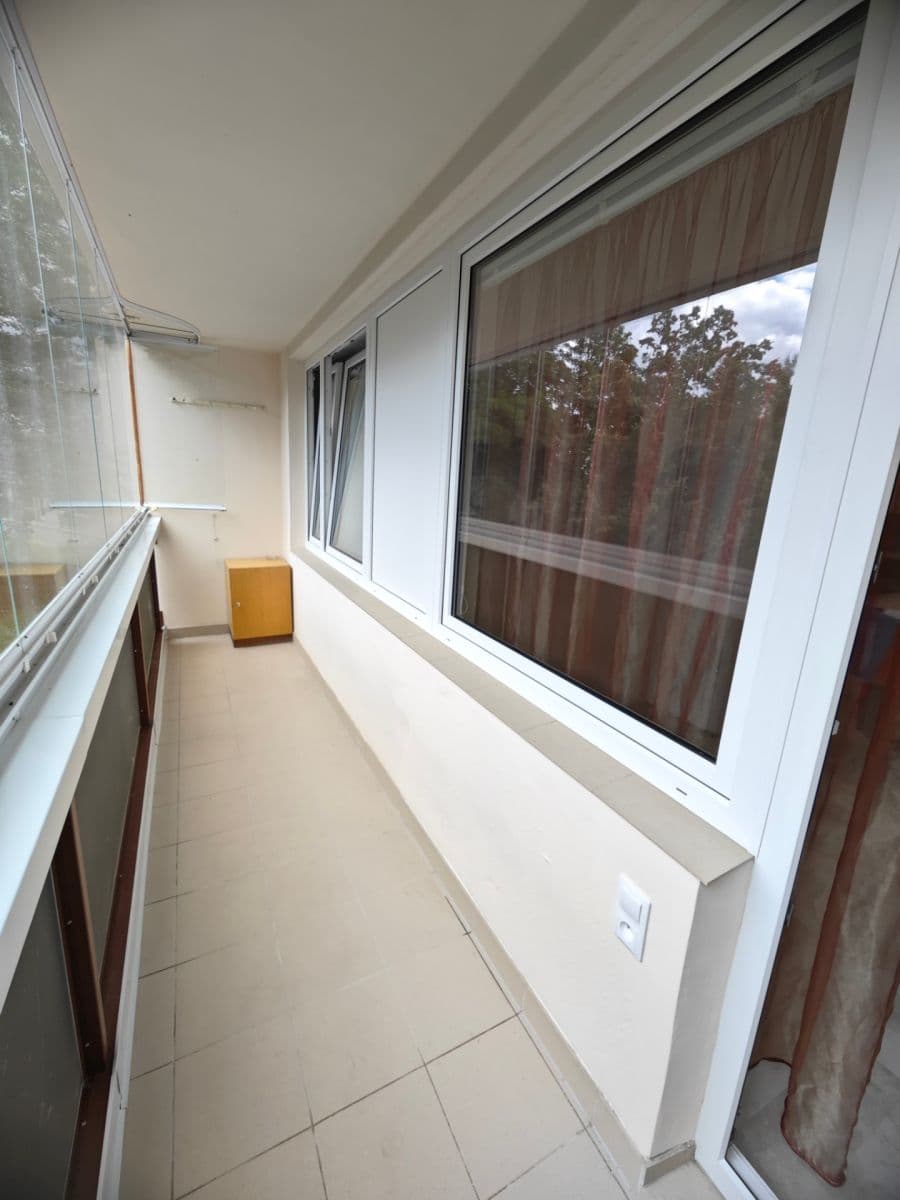 Pronájem bytu 3+1 68 m², Třeboradická, Praha, Praha Pronájem bytu 3+1 68 m², Třeboradická, Praha, Praha