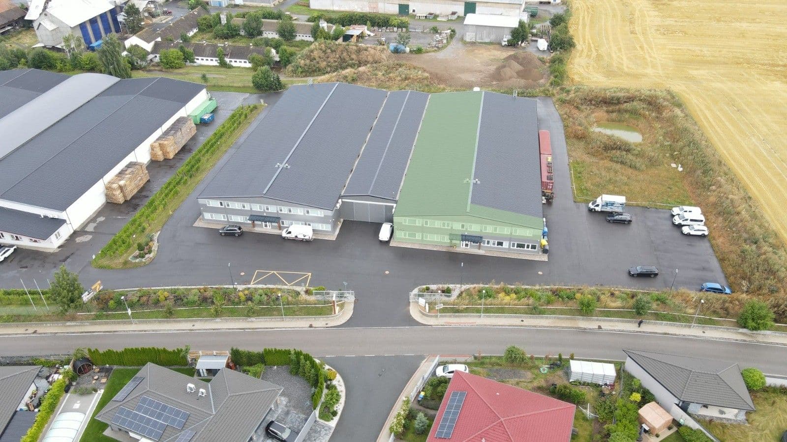 Pronájem nebytového prostoru 1.106 m², Hlavní, Herink, Středočeský kraj Pronájem nebytového prostoru 1.106 m², Hlavní, Herink, Středočeský kraj