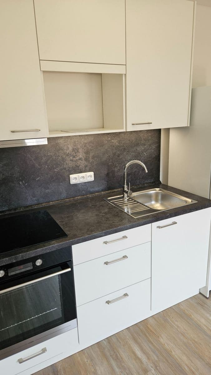 Pronájem bytu 2+kk 33 m², Sinkulova, Praha, Praha Pronájem bytu 2+kk 33 m², Sinkulova, Praha, Praha