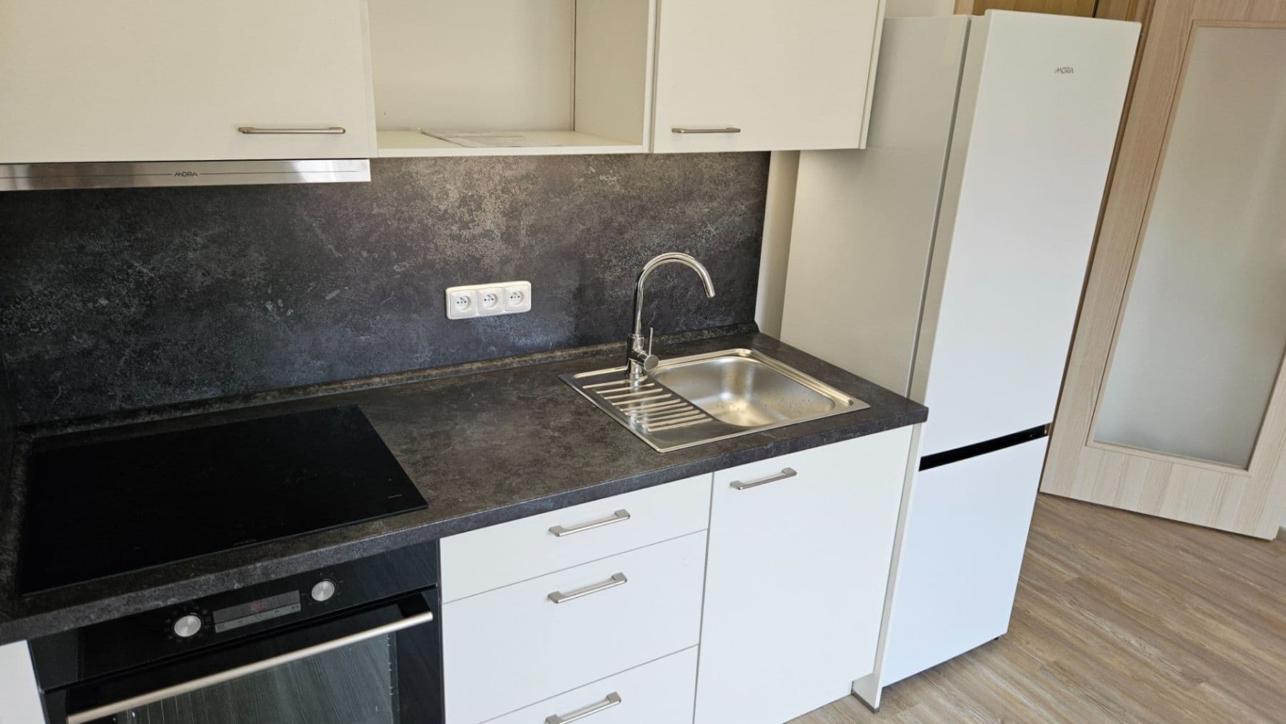 Pronájem bytu 2+kk 33 m², Sinkulova, Praha, Praha Pronájem bytu 2+kk 33 m², Sinkulova, Praha, Praha