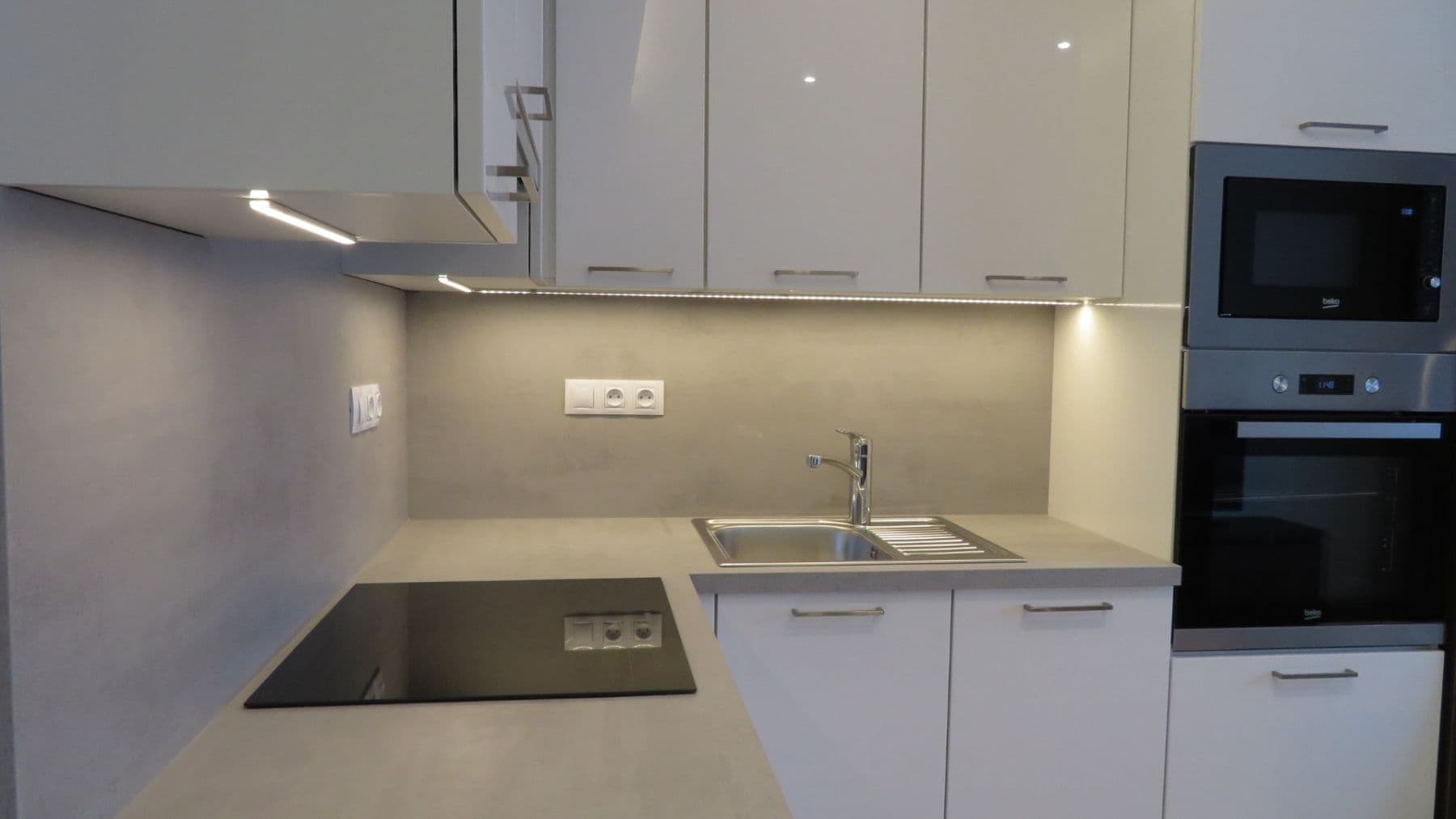 Pronájem bytu 1+kk 29 m², Mukařovského, Praha, Praha Pronájem bytu 1+kk 29 m², Mukařovského, Praha, Praha