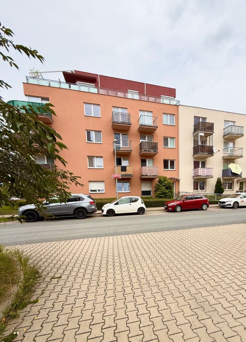 Prodej bytu 1+kk 35 m², Rudolfa Holeky, Praha, Praha Prodej bytu 1+kk 35 m², Rudolfa Holeky, Praha, Praha