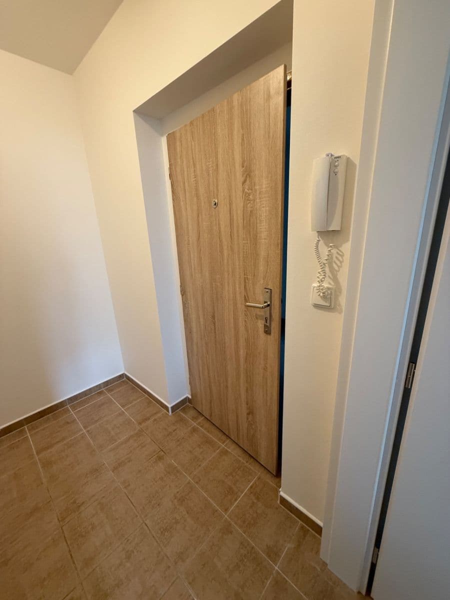 Prodej bytu 1+kk 35 m², Rudolfa Holeky, Praha, Praha Prodej bytu 1+kk 35 m², Rudolfa Holeky, Praha, Praha