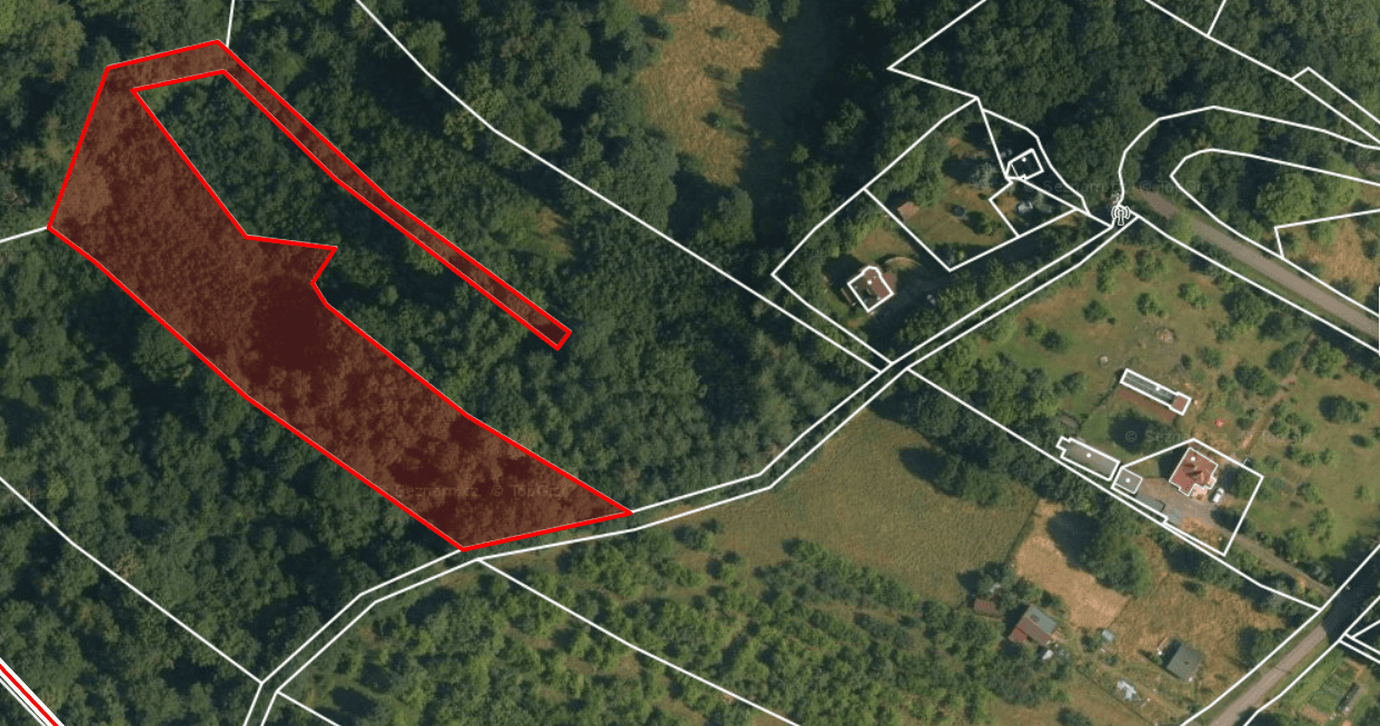 Prodej pozemku 18.260 m², Malá Veleň, Ústecký kraj Prodej pozemku 18.260 m², Malá Veleň, Ústecký kraj
