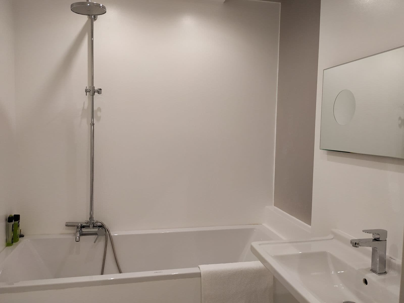 Pronájem bytu 30 m², Prvního pluku, Praha, Praha Pronájem bytu 30 m², Prvního pluku, Praha, Praha