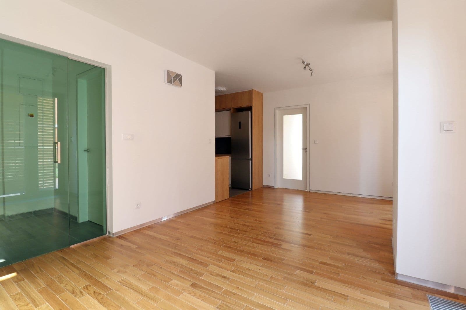 Pronájem bytu 2+kk 53 m², Na návsi, Praha, Praha Pronájem bytu 2+kk 53 m², Na návsi, Praha, Praha
