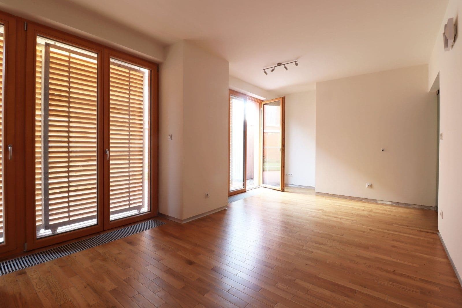 Pronájem bytu 2+kk 53 m², Na návsi, Praha, Praha Pronájem bytu 2+kk 53 m², Na návsi, Praha, Praha