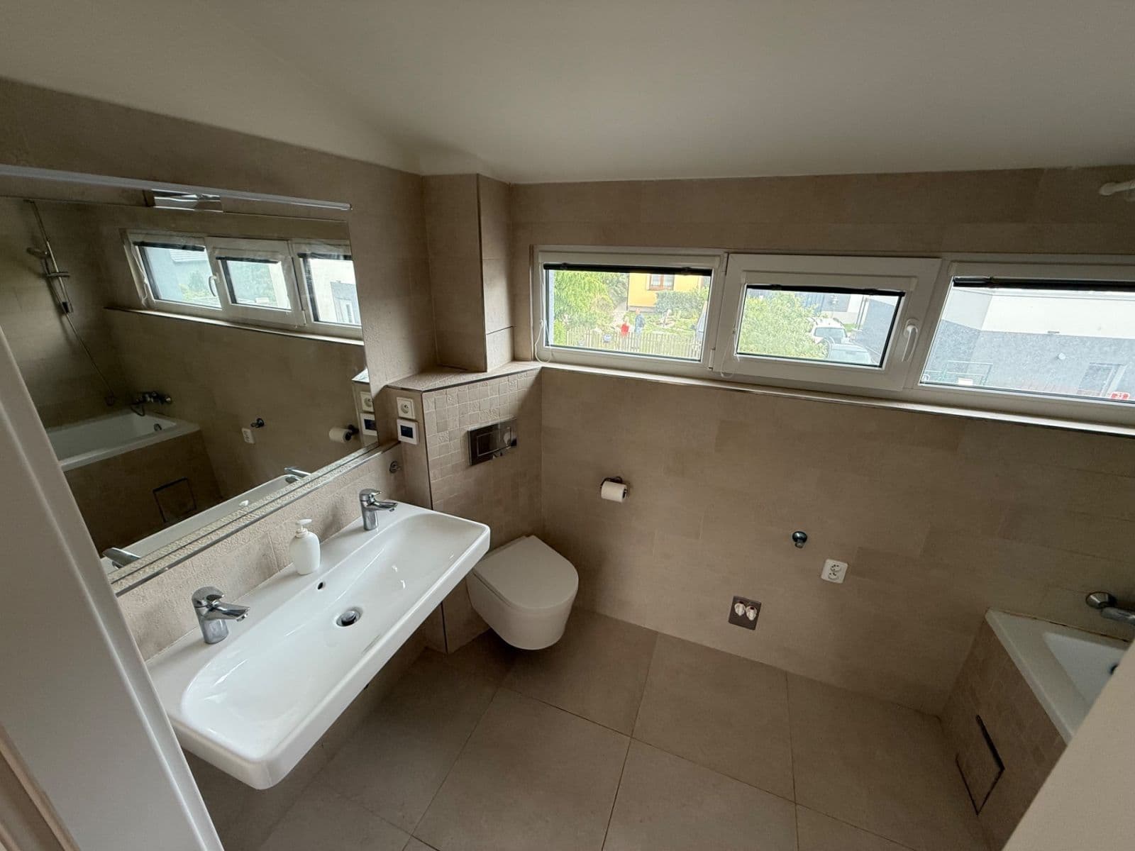 Pronájem bytu 4+kk 96 m², Habrová, Plzeň, Plzeňský kraj Pronájem bytu 4+kk 96 m², Habrová, Plzeň, Plzeňský kraj