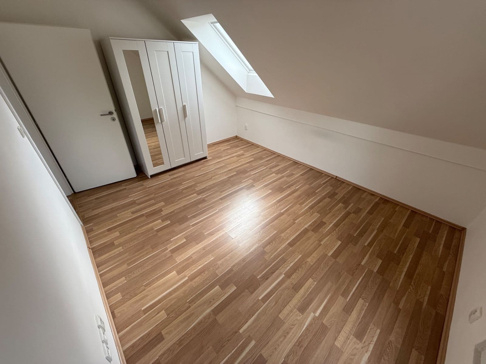 Pronájem bytu 4+kk 96 m², Habrová, Plzeň, Plzeňský kraj Pronájem bytu 4+kk 96 m², Habrová, Plzeň, Plzeňský kraj