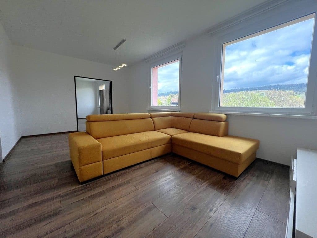Pronájem bytu 3+1 69 m², Úštěk, Ústecký kraj Pronájem bytu 3+1 69 m², Úštěk, Ústecký kraj