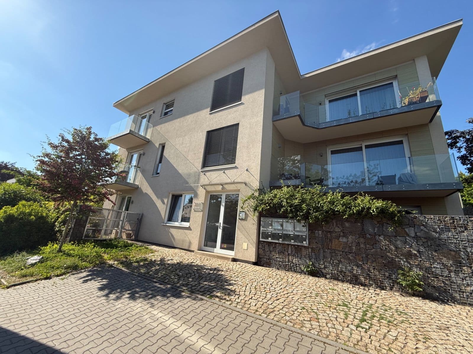 Pronájem bytu 1+kk 44 m², Trojská, Praha, Praha Pronájem bytu 1+kk 44 m², Trojská, Praha, Praha