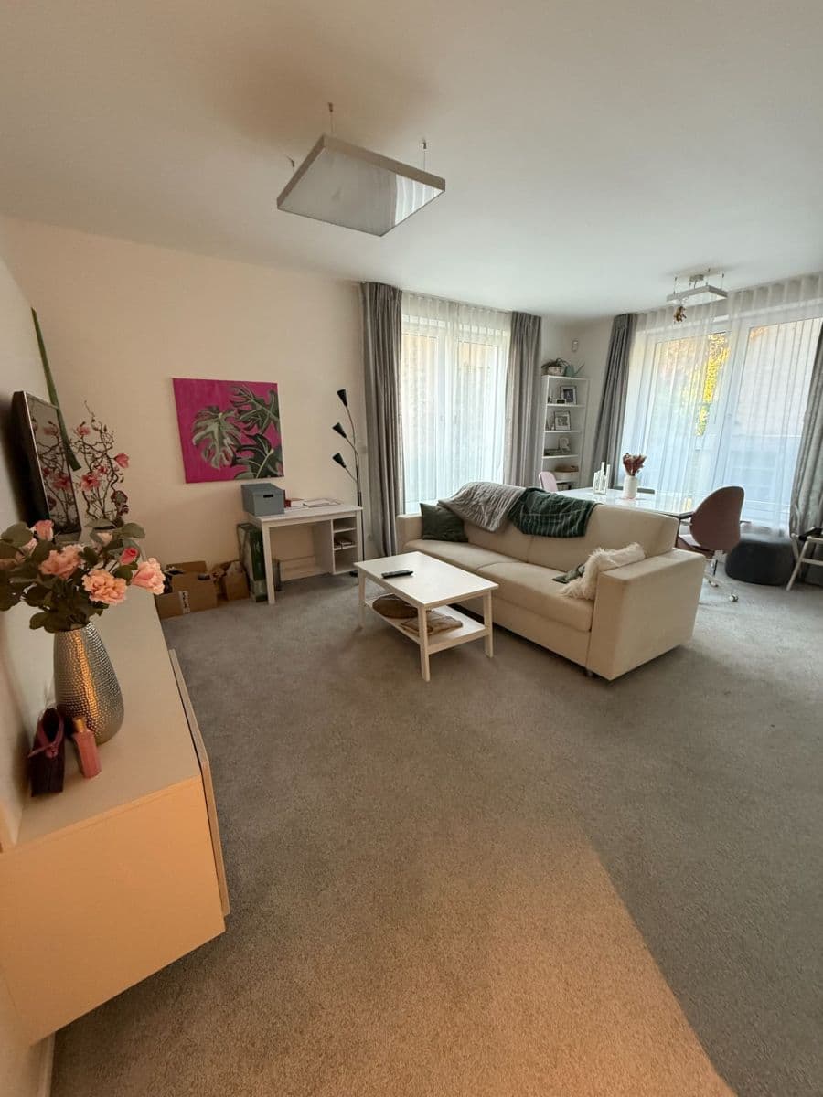 Pronájem bytu 1+kk 44 m², Trojská, Praha, Praha Pronájem bytu 1+kk 44 m², Trojská, Praha, Praha
