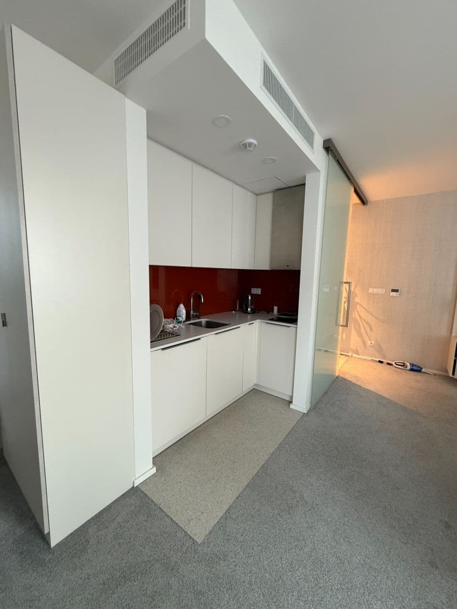 Pronájem bytu 1+kk 44 m², Trojská, Praha, Praha Pronájem bytu 1+kk 44 m², Trojská, Praha, Praha