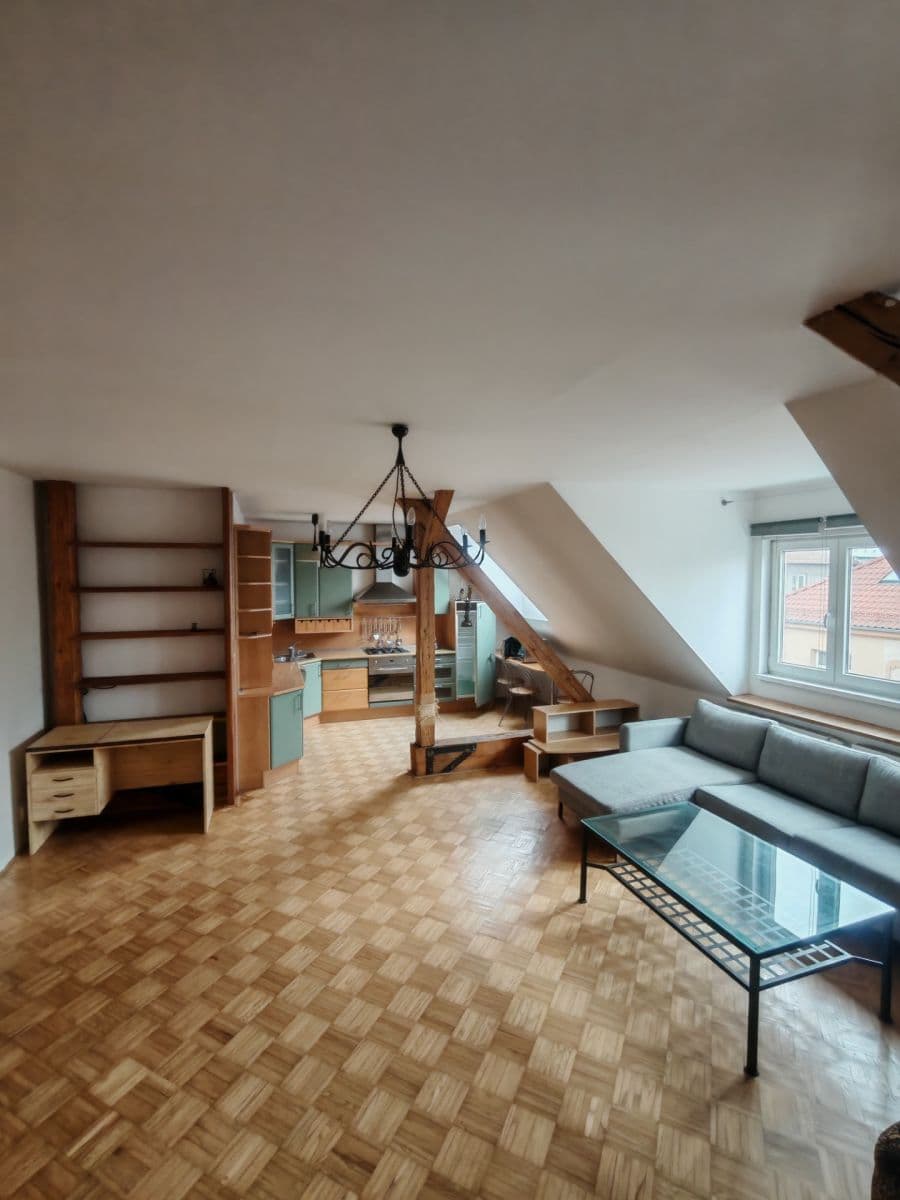 Pronájem bytu 2+kk 95 m², Praskova, Olomouc, Olomoucký kraj Pronájem bytu 2+kk 95 m², Praskova, Olomouc, Olomoucký kraj