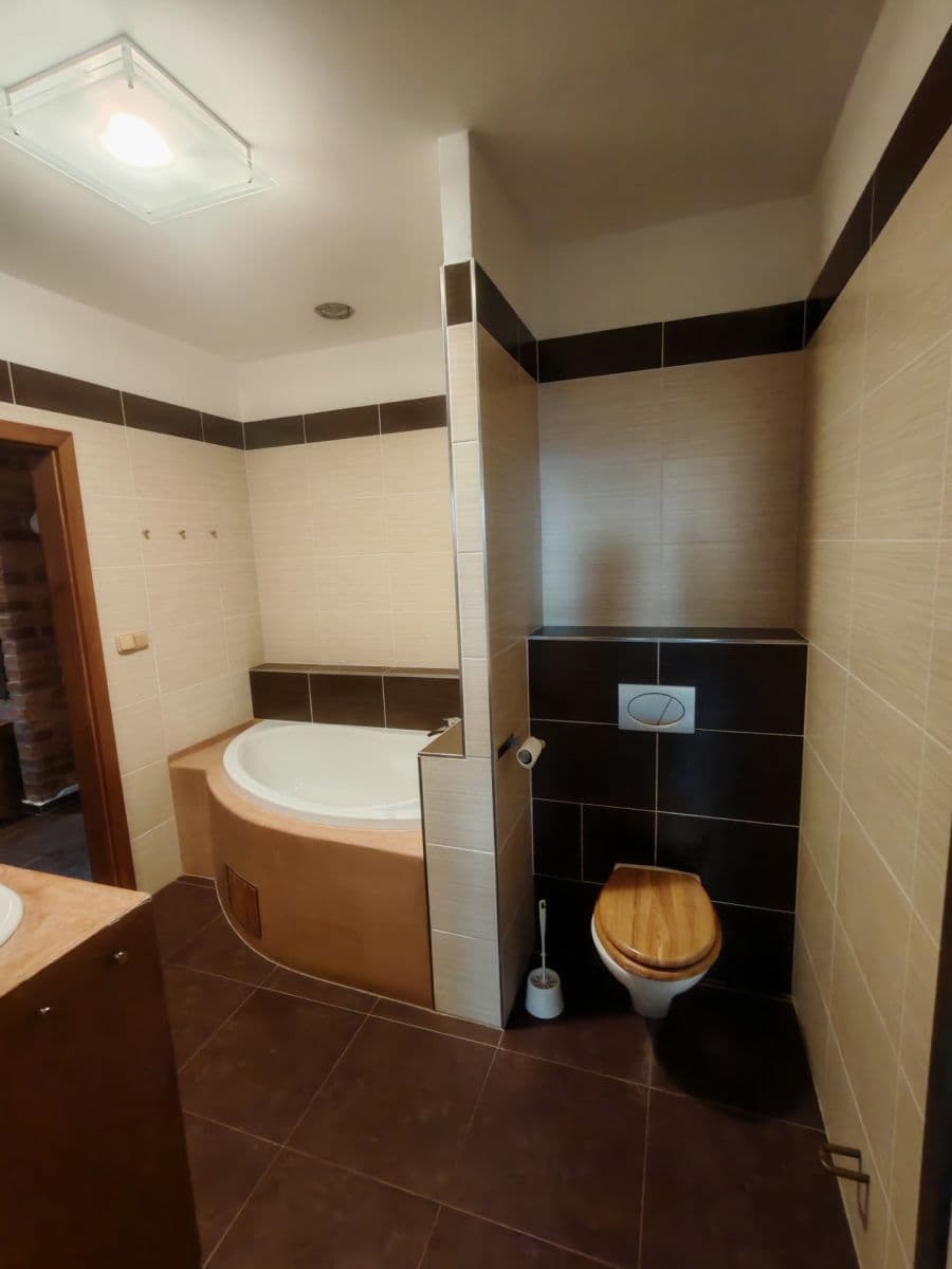 Pronájem bytu 2+kk 95 m², Praskova, Olomouc, Olomoucký kraj Pronájem bytu 2+kk 95 m², Praskova, Olomouc, Olomoucký kraj