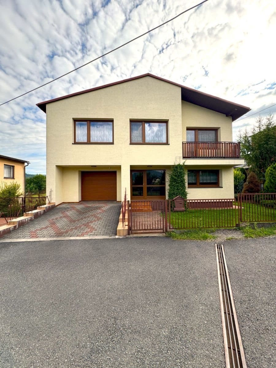 Prodej domu 258 m², pozemek 1.036 m², Bystřice, Moravskoslezský kraj Prodej domu 258 m², pozemek 1.036 m², Bystřice, Moravskoslezský kraj