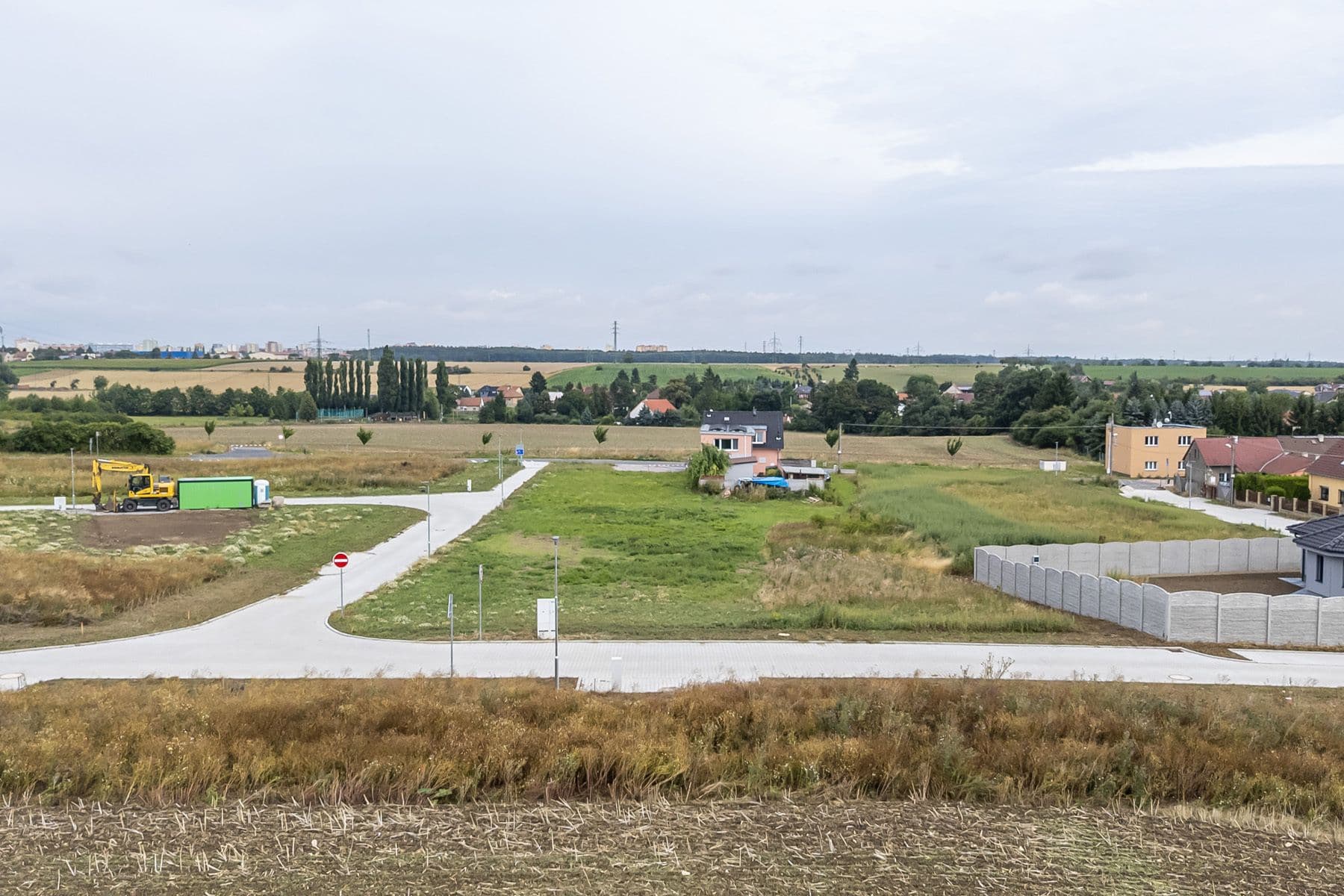 Prodej pozemku 2.145 m², Dolany, Dolany, Středočeský kraj Prodej pozemku 2.145 m², Dolany, Dolany, Středočeský kraj