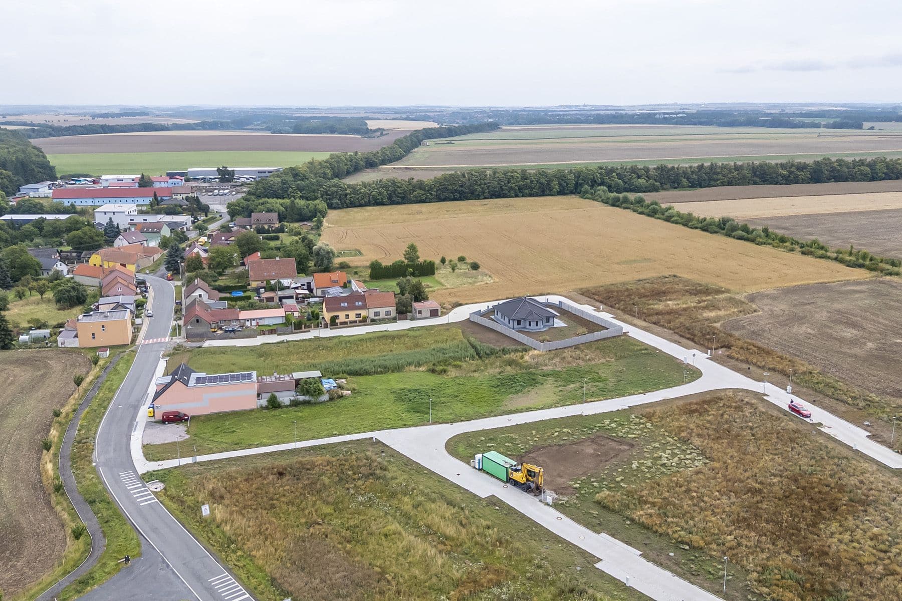 Prodej pozemku 2.145 m², Dolany, Dolany, Středočeský kraj Prodej pozemku 2.145 m², Dolany, Dolany, Středočeský kraj