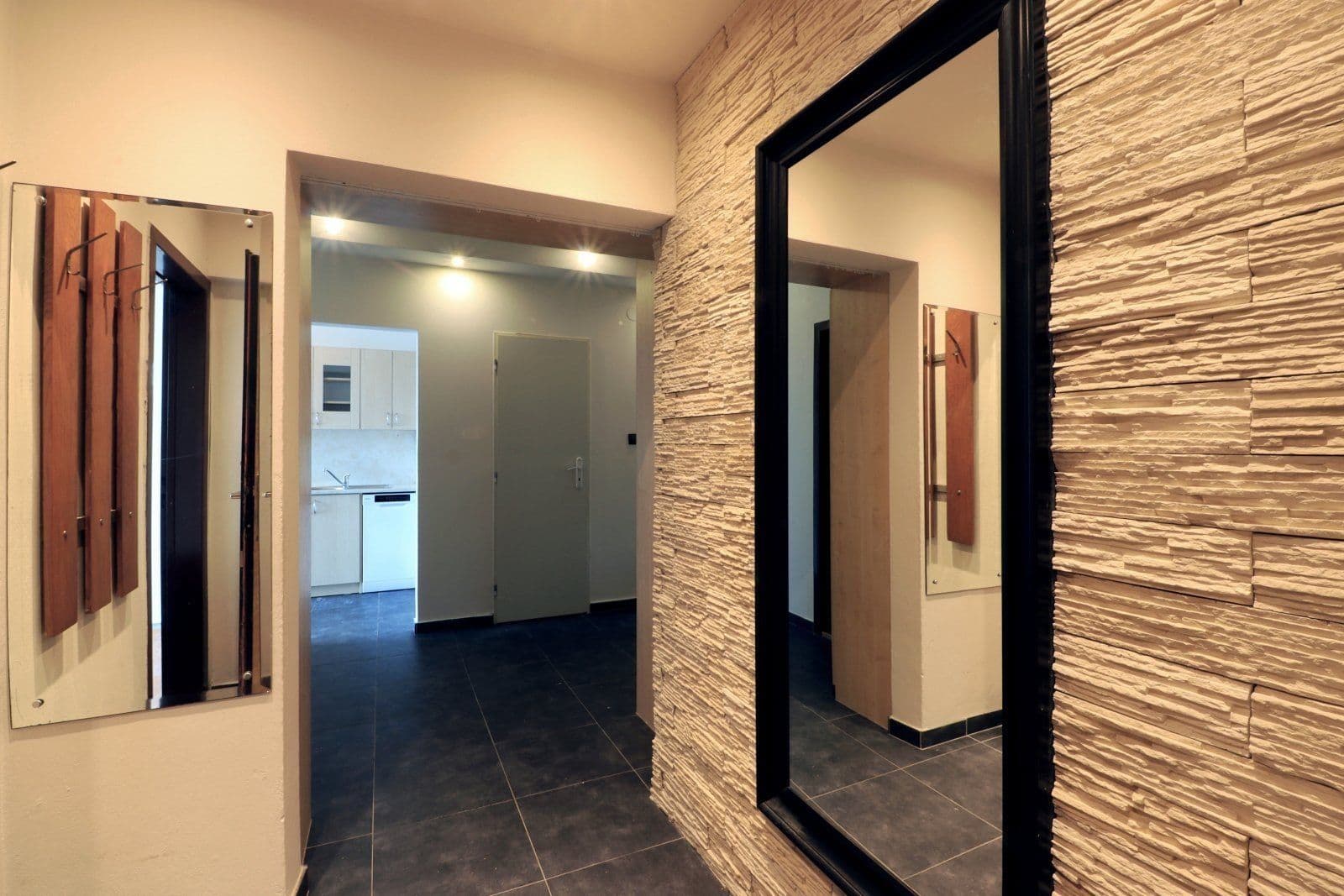 Pronájem bytu 3+1 82 m², Platónova, Praha, Praha Pronájem bytu 3+1 82 m², Platónova, Praha, Praha