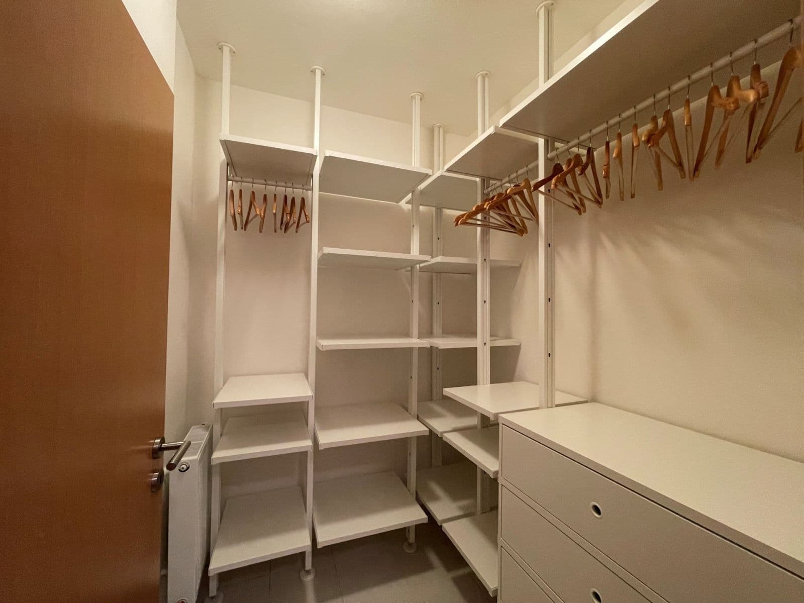 Pronájem bytu 2+kk 62 m², Cedrová, Jesenice, Středočeský kraj Pronájem bytu 2+kk 62 m², Cedrová, Jesenice, Středočeský kraj