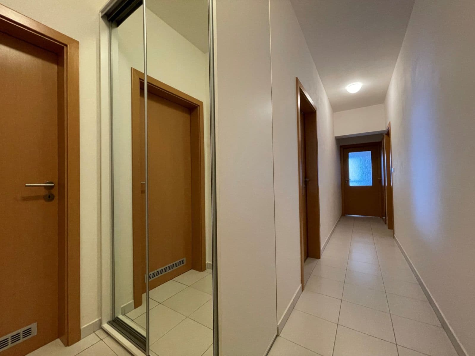 Pronájem bytu 2+kk 62 m², Cedrová, Jesenice, Středočeský kraj Pronájem bytu 2+kk 62 m², Cedrová, Jesenice, Středočeský kraj