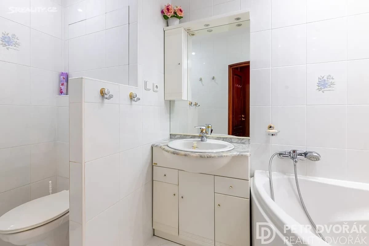 Pronájem bytu 2+kk 54 m², Buková, Praha, Praha Pronájem bytu 2+kk 54 m², Buková, Praha, Praha