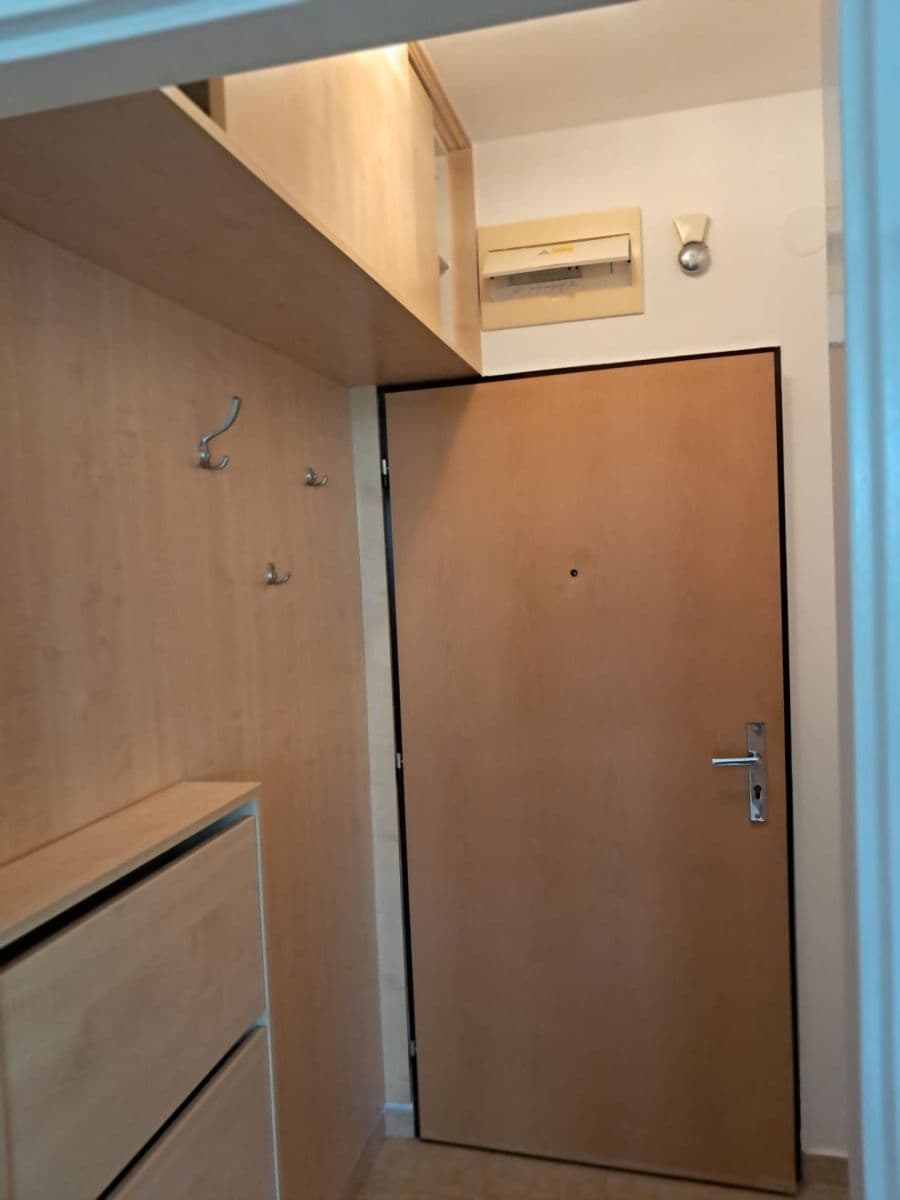 Pronájem bytu 1+kk 33 m², gen. Píky, Olomouc, Olomoucký kraj Pronájem bytu 1+kk 33 m², gen. Píky, Olomouc, Olomoucký kraj